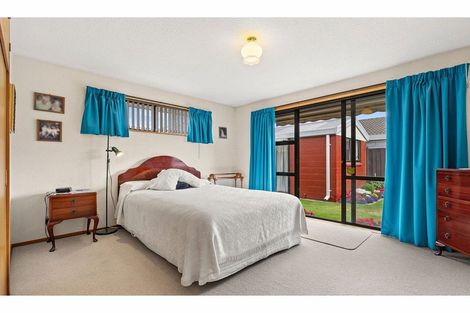 Photo of property in 4 Limburg Lane, Spreydon, Christchurch, 8024