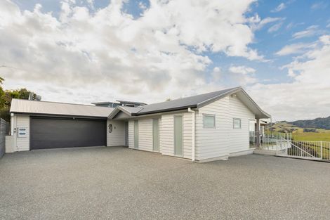 Photo of property in 152 Centennial Drive, Whitianga, 3510
