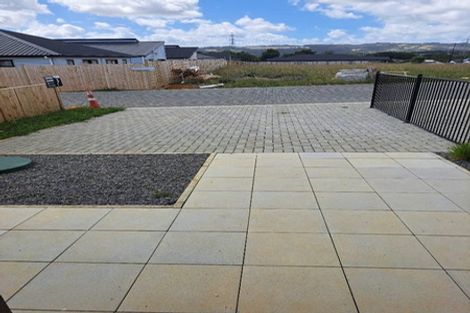 Photo of property in 20 Rorotu Avenue, Karaka, 2113