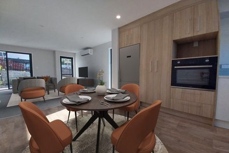 Photo of property in 2 Mikoikoi Crescent, Mangere Bridge, Auckland, 2022