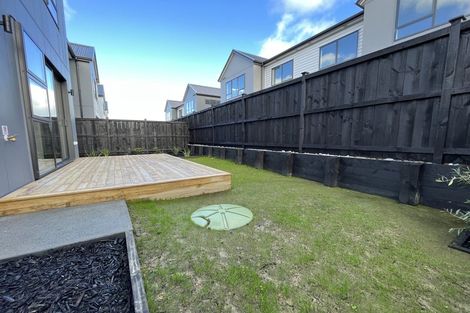 Photo of property in 13 Babos Avenue, Kumeu, 0810