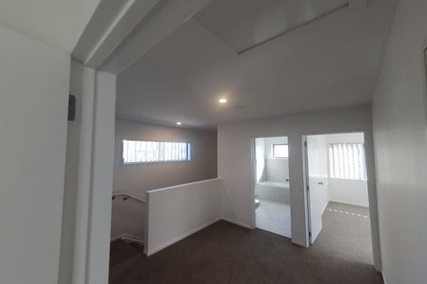 Photo of property in 12 Grandifolia Road, Takanini, 2110