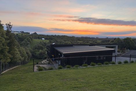 Photo of property in 17 Nga Parae Road, Oropi, Tauranga, 3173