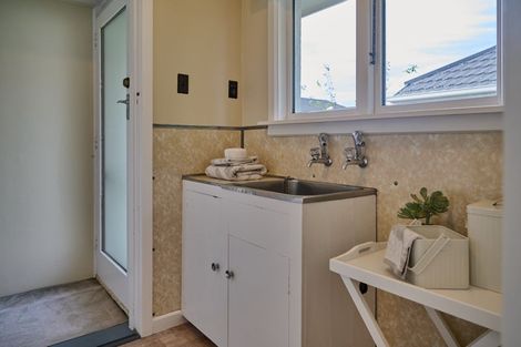 Photo of property in 192 Avonhead Road, Avonhead, Christchurch, 8042