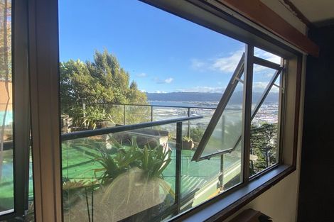 Photo of property in 21 Nikau Road, Point Howard, Lower Hutt, 5013