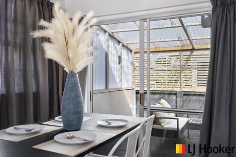 Photo of property in 11 Burndale Terrace, Manurewa, Auckland, 2102