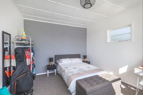 Photo of property in 13 Barling Street, Himatangi Beach, Foxton, 4891