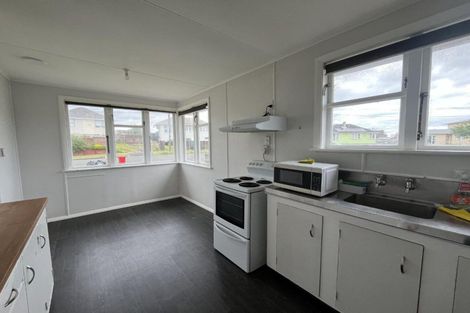Photo of property in 10 Kauri Street, Gonville, Whanganui, 4501