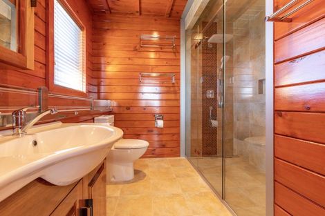 Photo of property in 31 Church Street, Waipawa, 4210