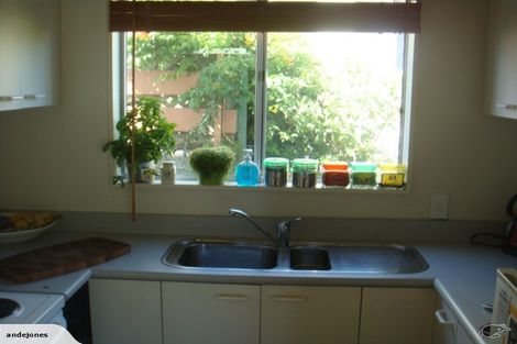 Photo of property in 2 Overtoun Terrace, Hataitai, Wellington, 6021