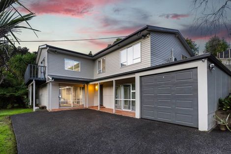 Photo of property in 25 Coroglen Avenue, Birkenhead, Auckland, 0626
