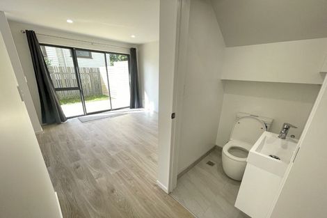 Photo of property in 13c Edinburgh Avenue, Rosehill, Papakura, 2113