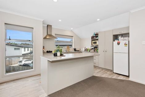 Photo of property in 50u3 Banbury Crescent, Fairfield, Hamilton, 3214