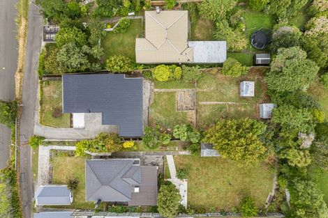 Photo of property in 25 Lincoln Avenue, Tawa, Wellington, 5028