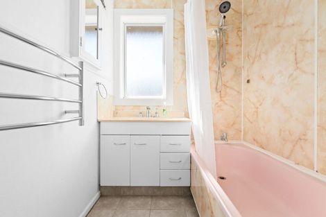 Photo of property in 9 Frederick Drive, Dinsdale, Hamilton, 3204
