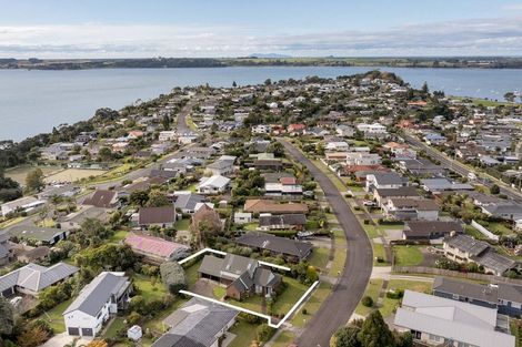 Photo of property in 34 Coppelia Avenue, Omokoroa, 3114