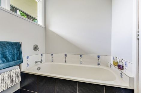 Photo of property in 11 Stewart Place, Melville, Hamilton, 3206