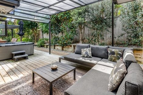 Photo of property in 19 Ysabel Crescent, The Gardens, Auckland, 2105