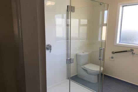 Photo of property in 4 Westview Grove, Miramar, Wellington, 6022