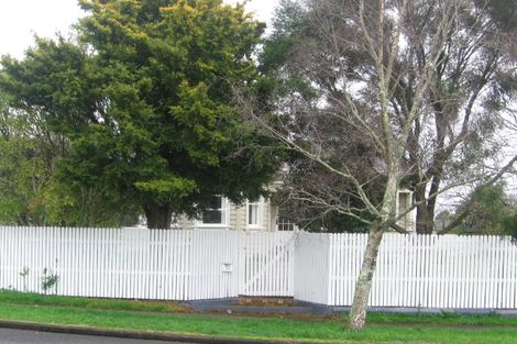 Photo of property in 3/12 Onslow Road, Papakura, 2110