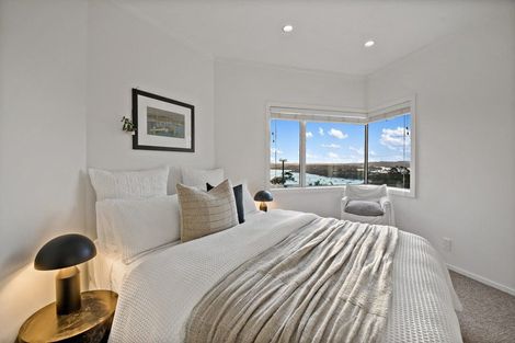 Photo of property in 24 Austin Road, Greenhithe, Auckland, 0632