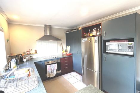 Photo of property in 73 Espalier Drive, Henderson, Auckland, 0612