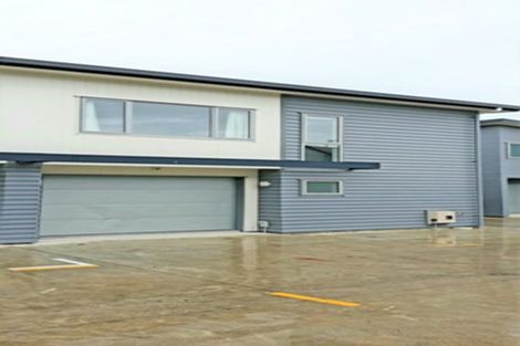 Photo of property in 11u2 Crosher Place, Silverdale, Hamilton, 3216