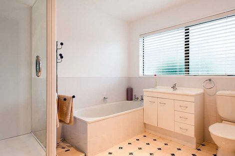 Photo of property in 217 Maidstone Road, Avonhead, Christchurch, 8042