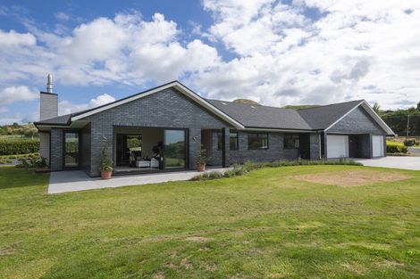 Photo of property in 74 Scarlys Way, Okitu, Gisborne, 4010