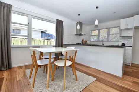 Photo of property in 21 Taverner Street, Carterton, 5713