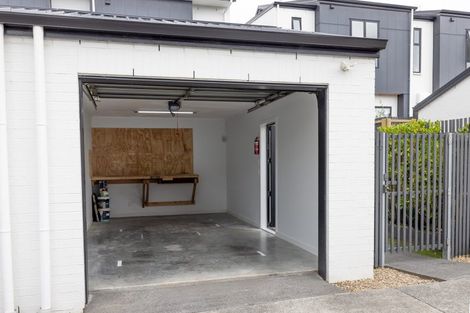 Photo of property in 10 Alexander Willis Crescent, Hobsonville, Auckland, 0616