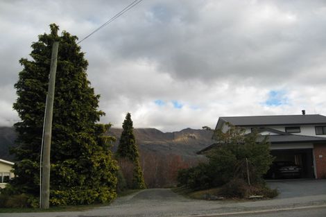 Photo of property in 64 Beacon Point Road, Wanaka, 9305