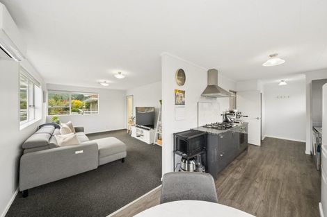 Photo of property in 2/13 Roband Crescent, Brown Owl, Upper Hutt, 5018