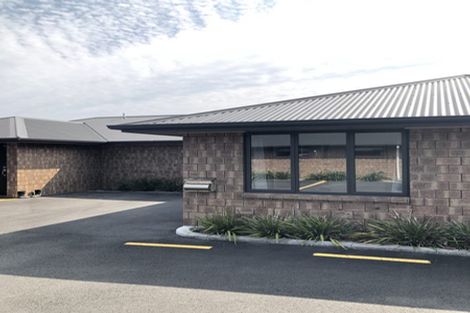 Photo of property in 102u7 Old Farm Road, Hamilton East, Hamilton, 3216