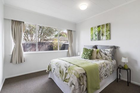 Photo of property in 5a Mckenzie Road, Mangere Bridge, Auckland, 2022