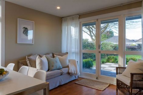 Photo of property in 30 Forfar Street, Edgeware, Christchurch, 8013