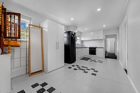 Photo of property in 5 Tui Crescent, Manurewa, Auckland, 2102