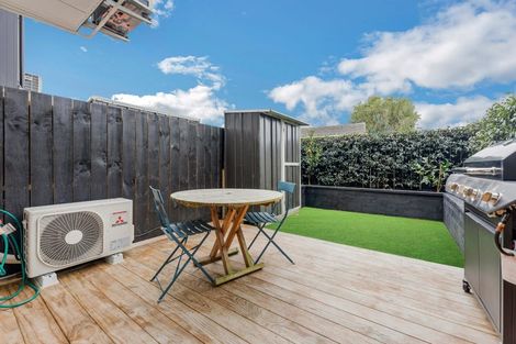 Photo of property in 12 Bei Road, Papakura, 2110