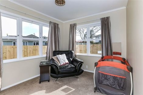 Photo of property in 6a Kelvin Road, Papakura, 2110