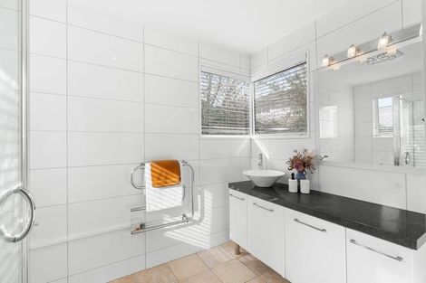 Photo of property in 5 Priorsford Court, Avonhead, Christchurch, 8042