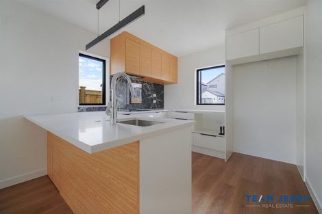 Photo of property in 121b Grove Road, Papakura, 2110