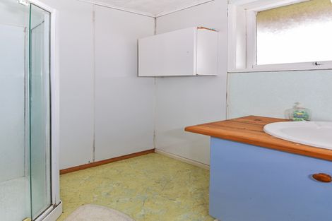 Photo of property in 519 Massey Road, Mangere, Auckland, 2022