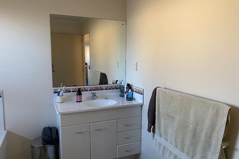Photo of property in 144 Settlement Road, Papakura, 2110