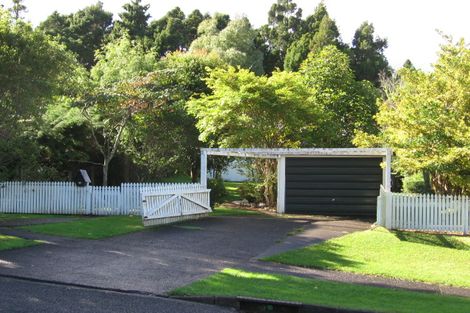 Photo of property in 14 Rimutaka Place, Titirangi, Auckland, 0604