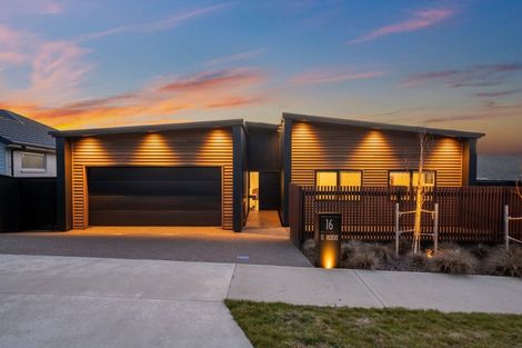 Photo of property in 16 Te Hoiere Street, Aotea, Porirua, 5024