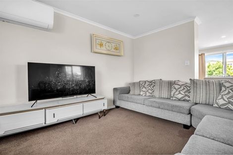 Photo of property in 1 Manawatere Way, Flat Bush, Auckland, 2019