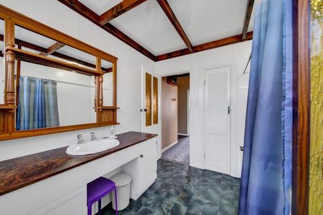 Photo of property in 56 Vogel Street, Hawera, 4610