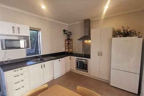 Photo of property in 35 Tonuitanga Street, Weymouth, Auckland, 2103