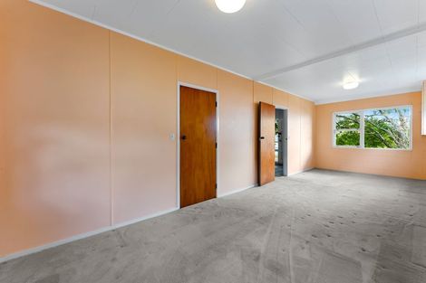 Photo of property in 39 Neptune Avenue, Beach Haven, Auckland, 0626