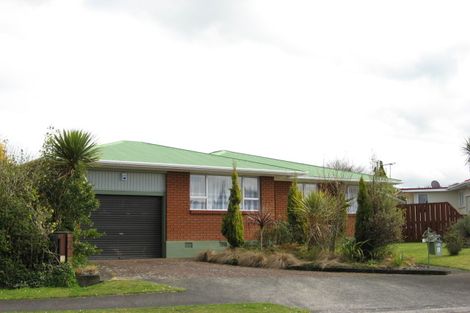 Photo of property in 21 Montjoy Street, Stratford, 4332